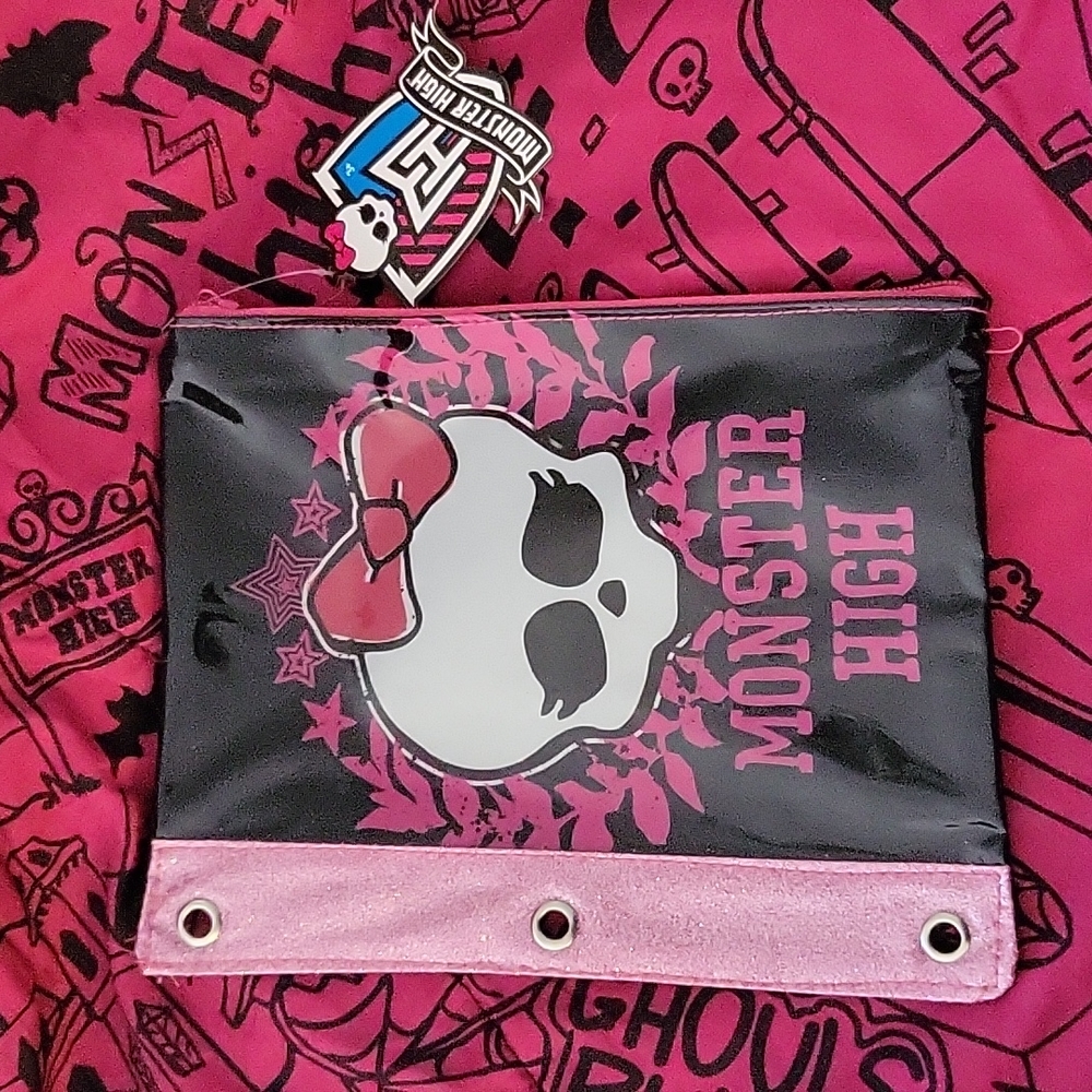 👛 Monster high pencil case